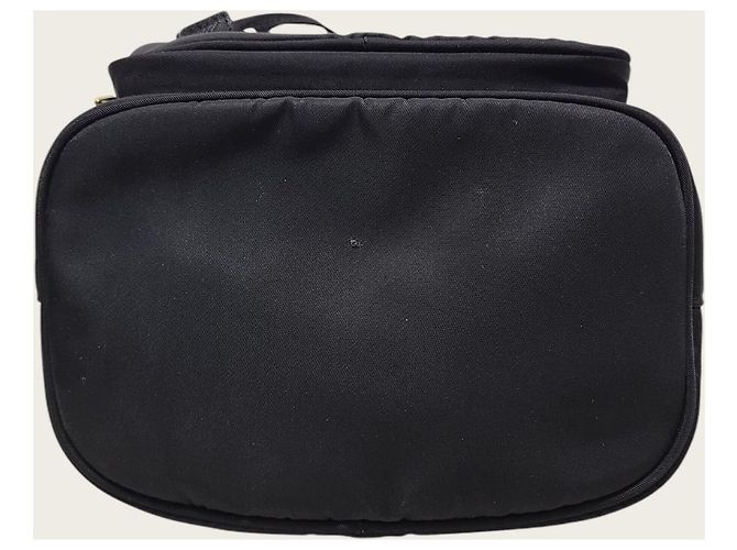 Prada Borsa bucket Duet in Re-Nylon nero con logo triangolare placcato oro - vista 6
