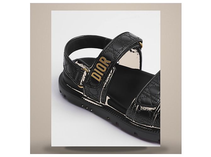 Louis Vuitton Sandali Dioract in vitello matelassé nero - vista 5