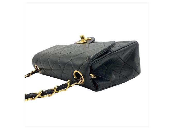 Borsa a spalla Mini Classic Matelassé Chanel Nero - vista 3