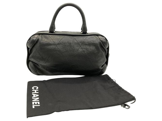 Borsa a mano Chanel Matelassé Bowling Bag Nero - vista 12