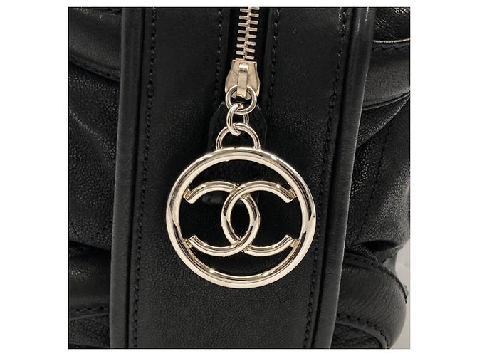 Borsa a mano Chanel Matelassé Bowling Bag Nero - vista 5