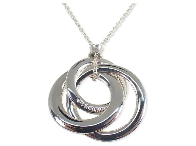Collana con pendente Tiffany & Co. 925 1837 Triple Interlocking - vista 2