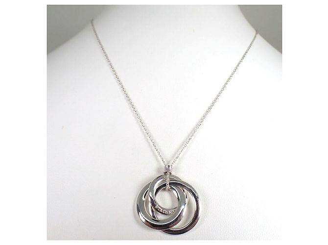Collana con pendente Tiffany & Co. 925 1837 Triple Interlocking - vista 3