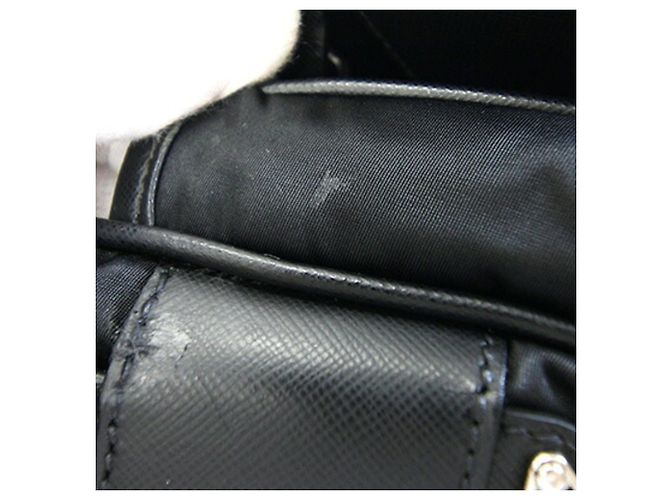 Borsa a tracolla Prada in nylon nero VA0768 Bianco - vista 4