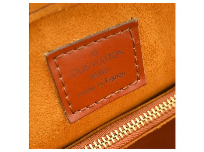Louis Vuitton Pont Neuf Epi Leather PM Marrone - vista 4