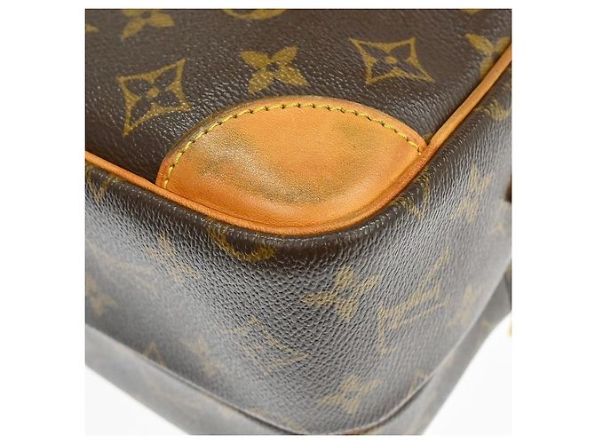 Louis Vuitton Nil Messenger Monogram Canvas 28 Marrone - vista 7