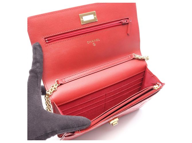 Borsa a tracolla Chanel 2.55 Matelassé Rosso - vista 3