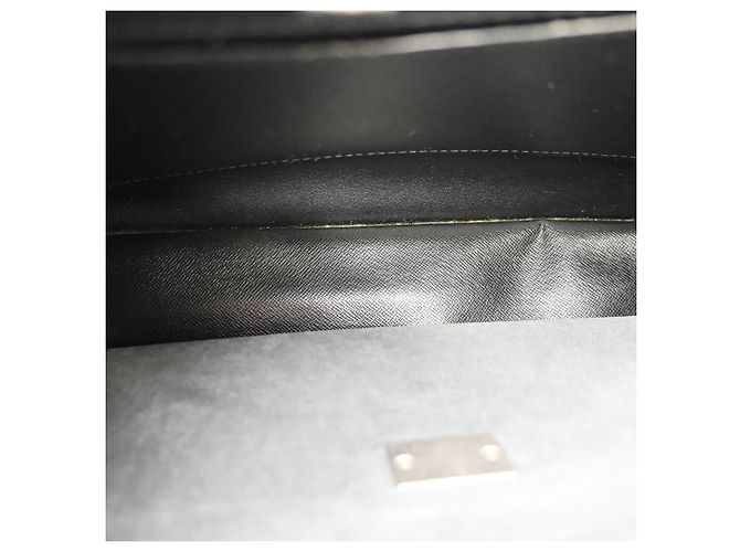 Louis Vuitton Porte-Documents Angara Taiga Leather Black - view 3