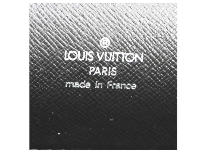 Louis Vuitton Porte-Documents Angara Taiga Leather Black - view 4