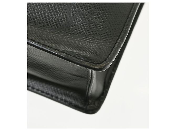 Louis Vuitton Porte-Documents Angara Taiga Leather Black - view 7