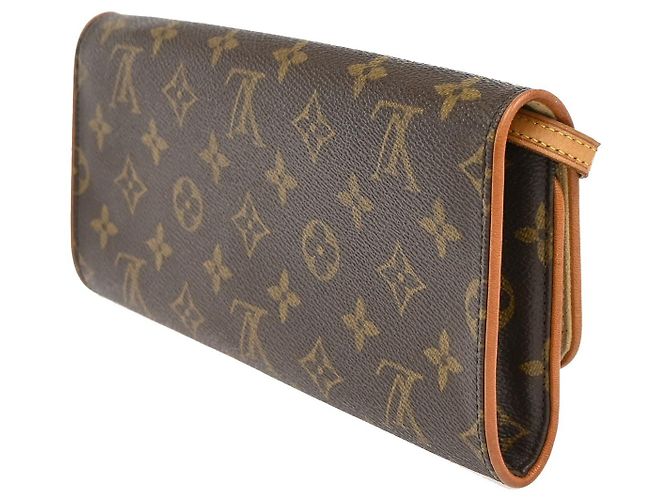 Louis Vuitton Twin Monogram GM Castaño - vista 4