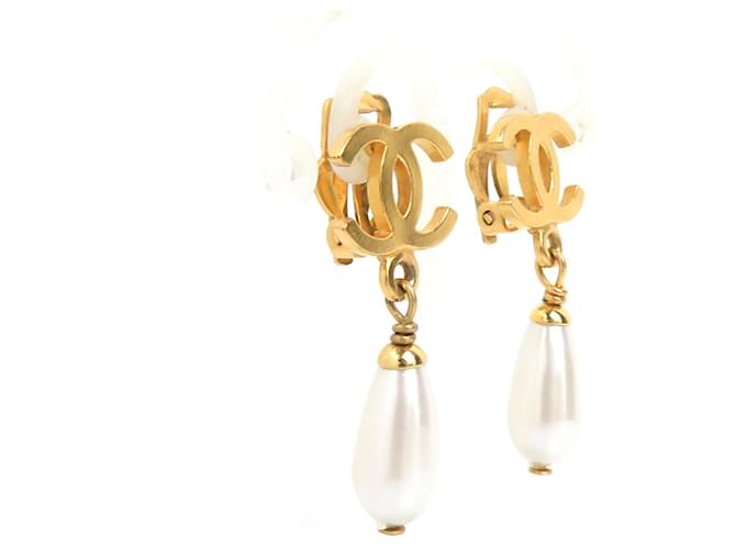 Orecchini a clip Chanel Oro e Bianco D'oro - vista 2