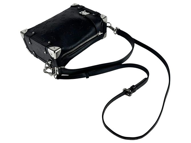 Louis Vuitton Monogram Shoulder Bag Black - view 10