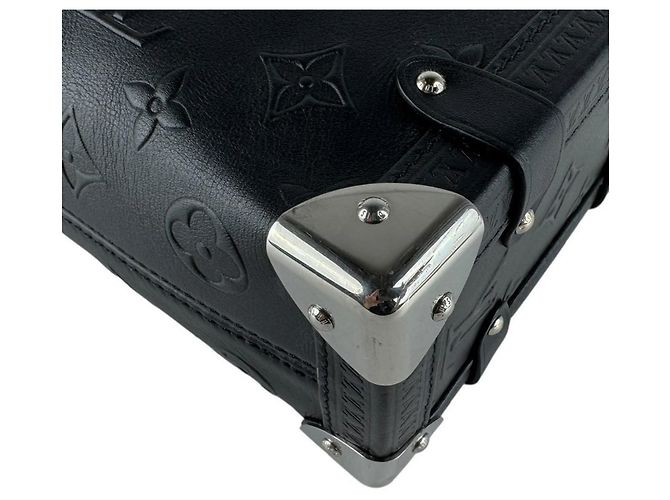 Louis Vuitton Monogram Shoulder Bag Black - view 8