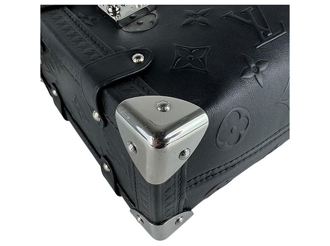 Louis Vuitton Monogram Shoulder Bag Black - view 9