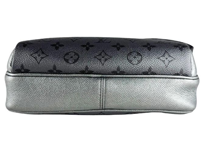 Borsa a tracolla Louis Vuitton in pelle argento - vista 4