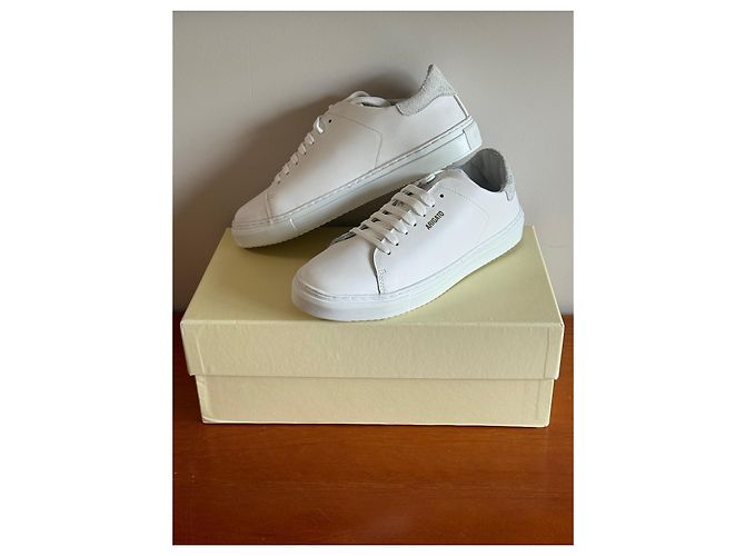 Baskets Axel Arigato en cuir blanc Taille 41 - vue 13