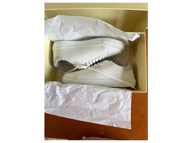 Baskets Axel Arigato en cuir blanc Taille 41 - vue 15