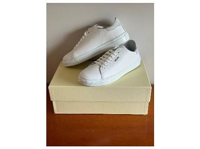 Baskets Axel Arigato en cuir blanc Taille 41 - vue 18
