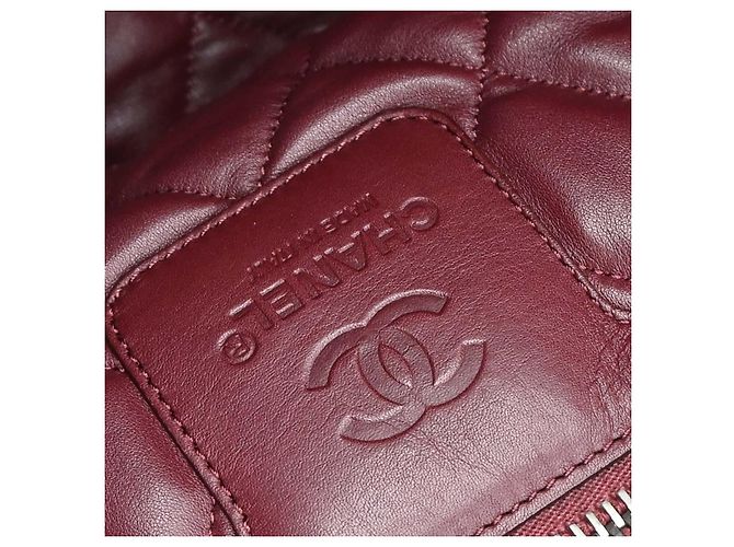 Bolso Tote Reversible Chanel Coco Cocoon de Piel de Cordero Acolchada Medium Negro - vista 4