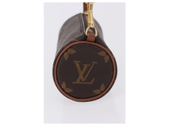 Louis Vuitton Papillon Pochette Monogram Canvas Mini Marrom - vista 3