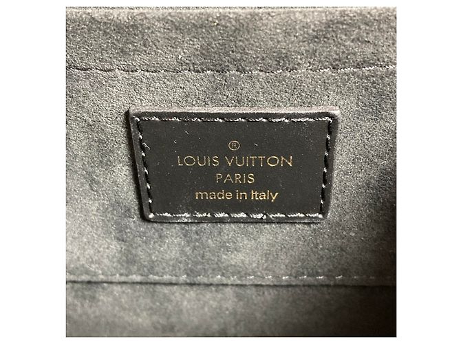 Borsa a tracolla Louis Vuitton S-Lock Bag XL Nero - vista 7
