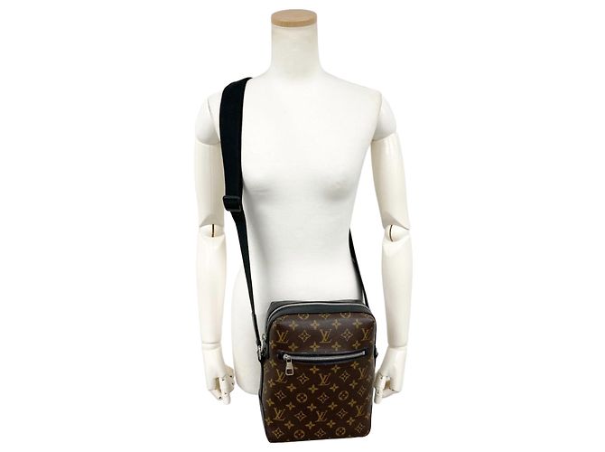 Borsa a tracolla Louis Vuitton Torres PM Marrone Monogramma - vista 10