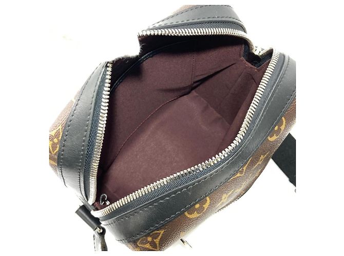 Borsa a tracolla Louis Vuitton Torres PM Marrone Monogramma - vista 5