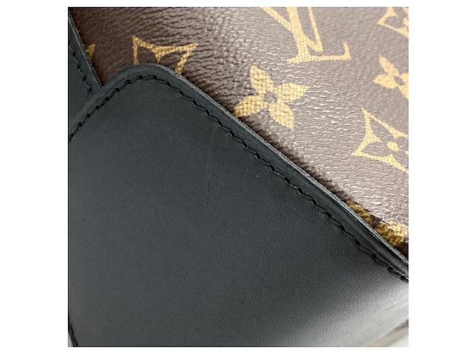 Borsa a tracolla Louis Vuitton Torres PM Marrone Monogramma - vista 7