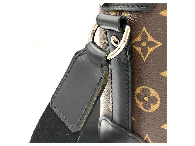 Borsa a tracolla Louis Vuitton Torres PM Marrone Monogramma - vista 8