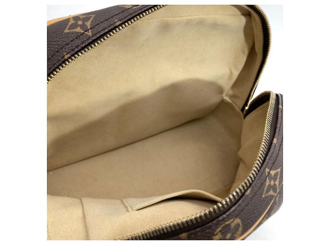 Borsa Louis Vuitton Manhattan PM Marrone - vista 9