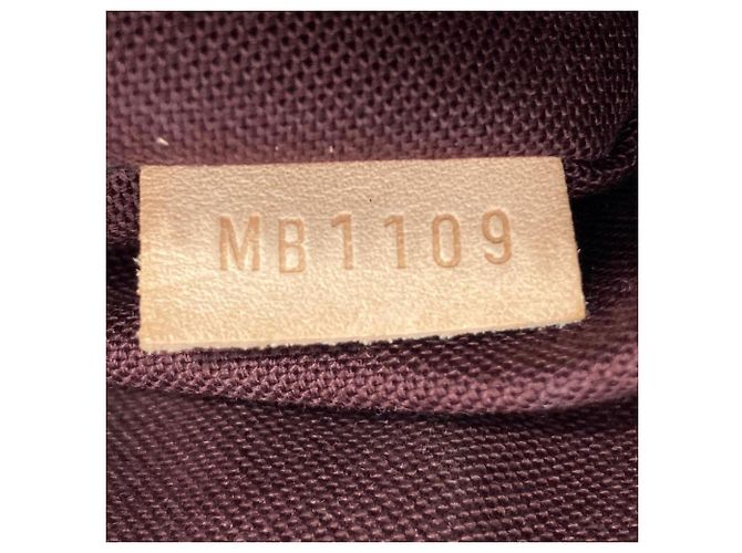 Borsa Louis Vuitton Rivoli MM Marrone - vista 10