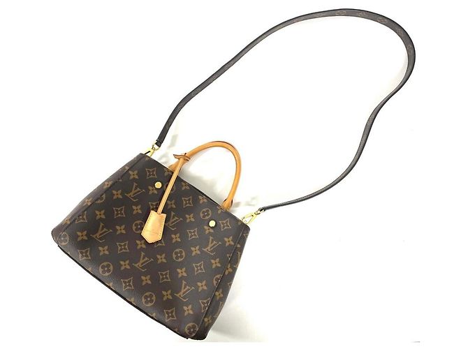 Borsa Louis Vuitton Montaigne BB Marrone - vista 4