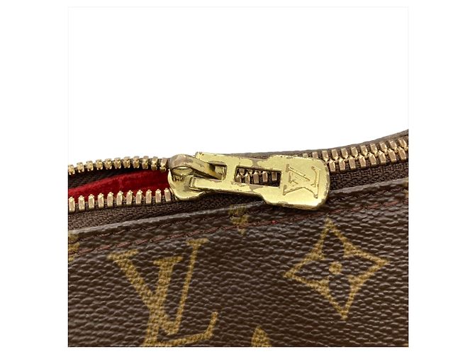 Borsa a tracolla Louis Vuitton Amfar Three Vanity Star Marrone - vista 7