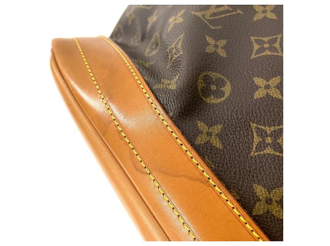 Borsa a tracolla Louis Vuitton Noe Marrone - vista 4
