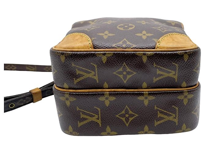 Louis Vuitton Amazone Monogram PM Marrone - vista 3