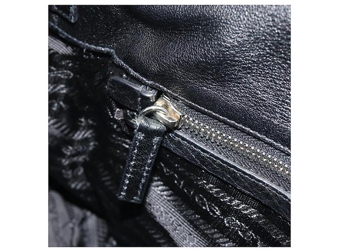 Bolso de hombro PRADA de piel negro plata Auth 195224V - vista 21