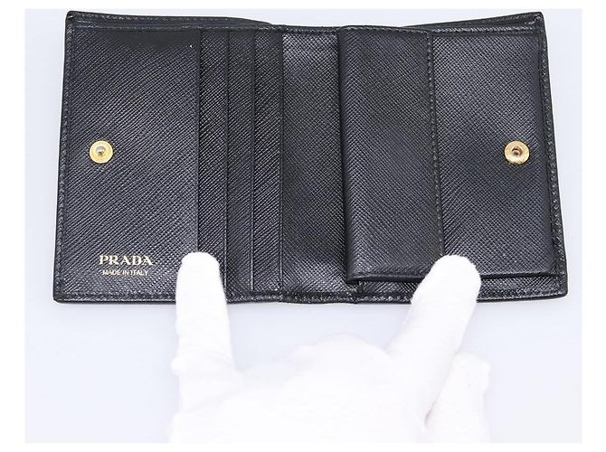 Saffiano Portafoglio Compatto PRADA Pelle Safiano Nero Oro Auth 196043A D'oro - vista 14
