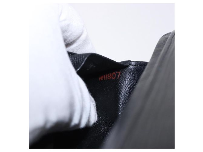 LOUIS VUITTON Epi Porte Monnaie Billets Tresor Wallet Black M61730 Auth 194463A Nero - vista 21