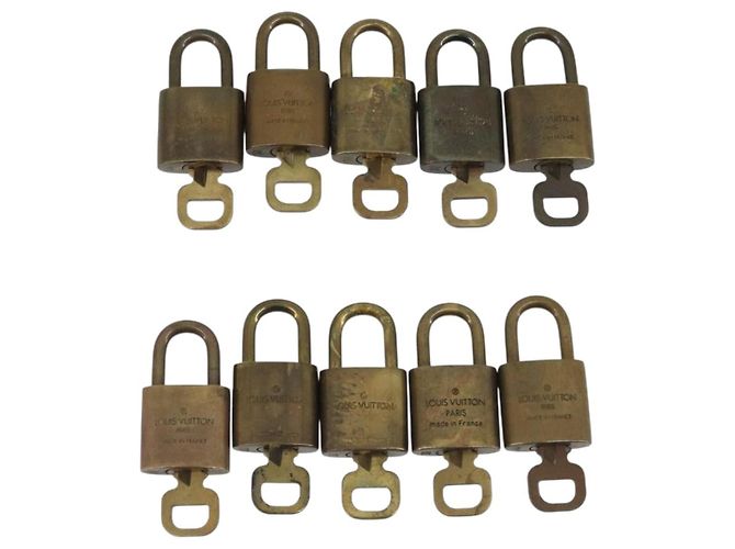 LOUIS VUITTON Set di 10 Lucchetti Lucchetto metallo Gold LV Auth 192561 D'oro - vista 3
