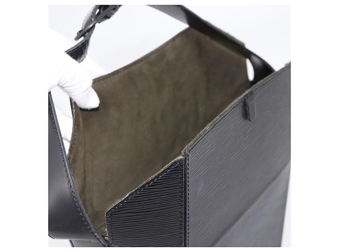 LOUIS VUITTON Epi Sac Saw Shoulder Bag Black M80161 LV Auth 195724 Nero - vista 14