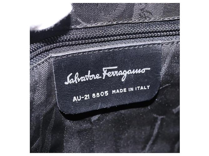 Borsa a tracolla Salvatore Ferragamo in pelle nera e argento Auth ka5635 Nero - vista 15