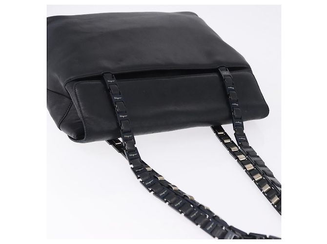 Borsa a tracolla Salvatore Ferragamo in pelle nera e argento Auth ka5635 Nero - vista 6