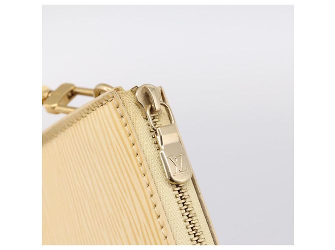 LOUIS VUITTON Epi Pochette Accessoires Pouch Vanilla M5294A LV Auth 195523V - vista 15