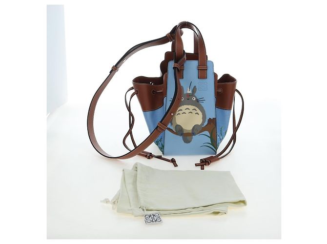 LOEWE x Studio Ghibli Il Mio Vicino Totoro Big Small Totoro Hammock Auth 167468SM Marrone Blu chiaro - vista 12