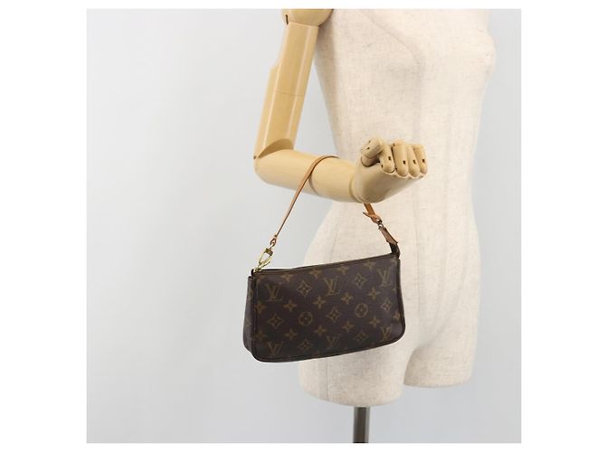 LOUIS VUITTON Mini Pochette Accessoires Accessory Pouch N41667 LV Auth 195032 Monograma - vista 20