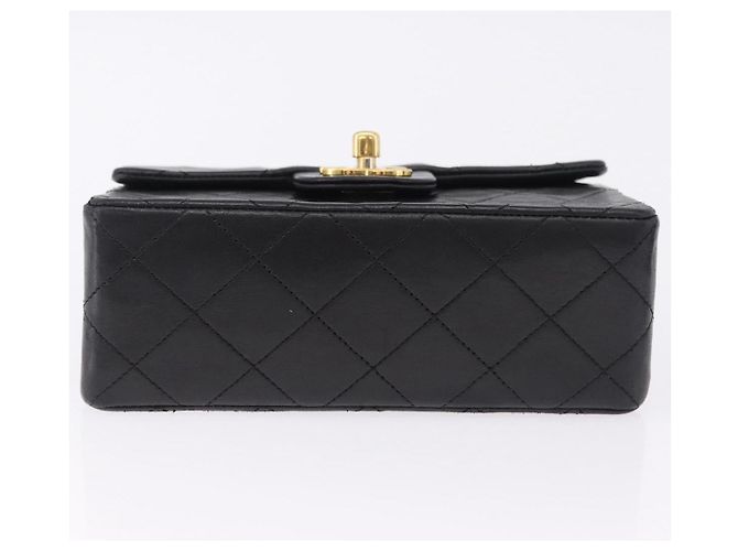 Borsa a tracolla CHANEL Chain Mini Matelasse in pelle d'agnello nera e oro CC Auth 195391SAV Nero D'oro - vista 10