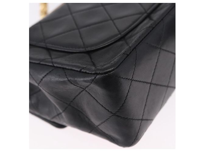 Borsa a tracolla CHANEL Chain Mini Matelasse in pelle d'agnello nera e oro CC Auth 195391SAV Nero D'oro - vista 13