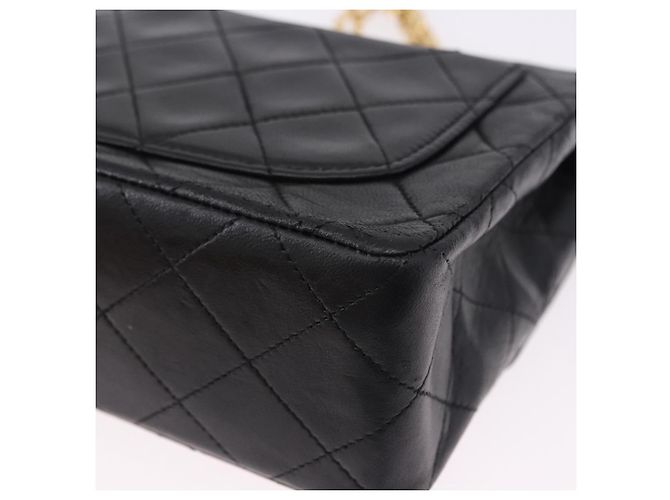 Borsa a tracolla CHANEL Chain Mini Matelasse in pelle d'agnello nera e oro CC Auth 195391SAV Nero D'oro - vista 14