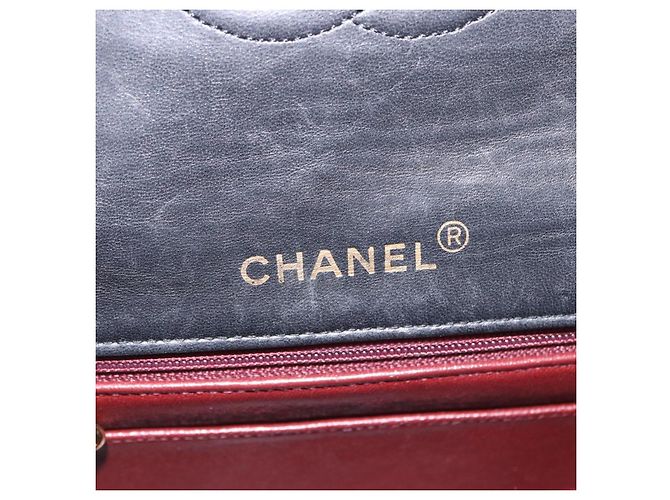 Borsa a tracolla CHANEL Chain Mini Matelasse in pelle d'agnello nera e oro CC Auth 195391SAV Nero D'oro - vista 20